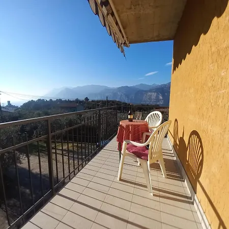 Bassinel 2 Apartment